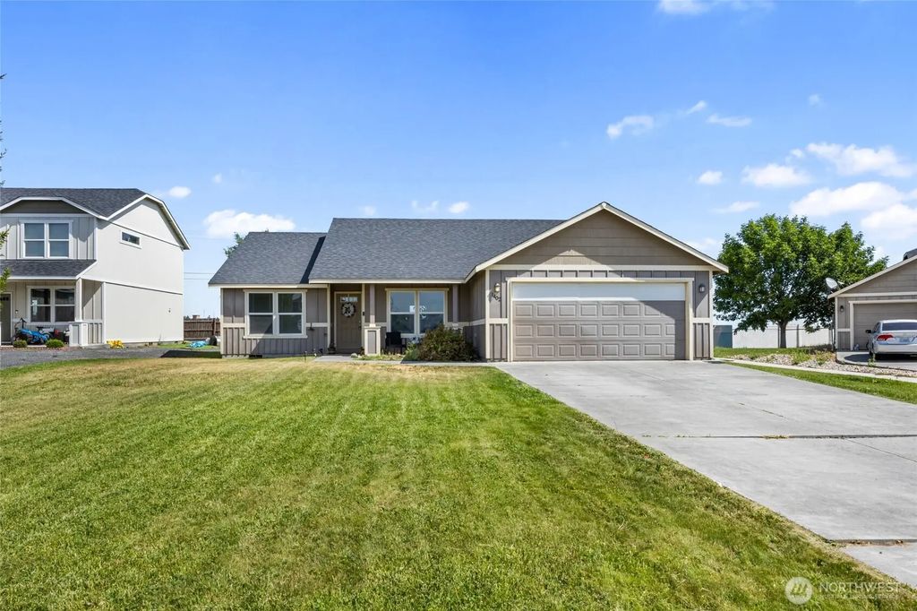 1402 W Tennessee Drive, Moses Lake