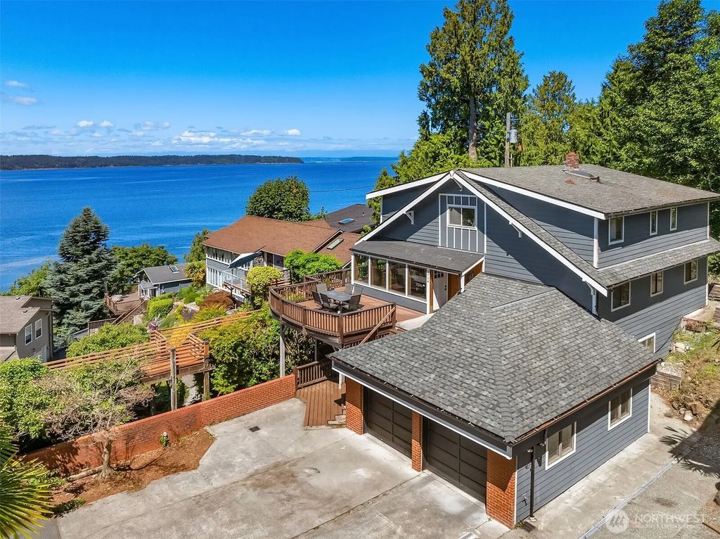 2714 Sw 152nd Pl, Burien