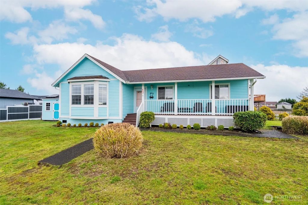952 Wawona Avenue Se, Ocean Shores
