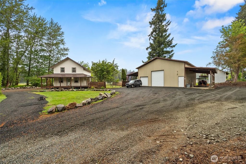 126 Tahoma Street W, Packwood