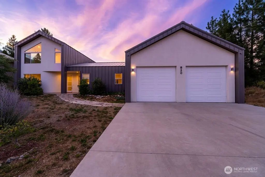 820 Cedar Street, Leavenworth