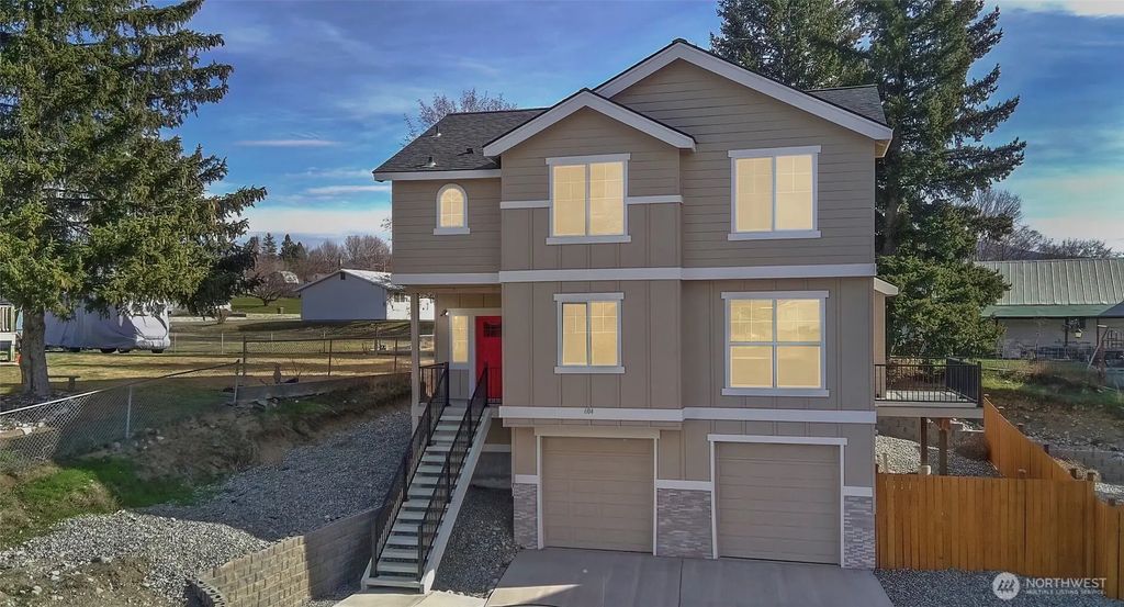 604 Ross Canyon Road, Omak