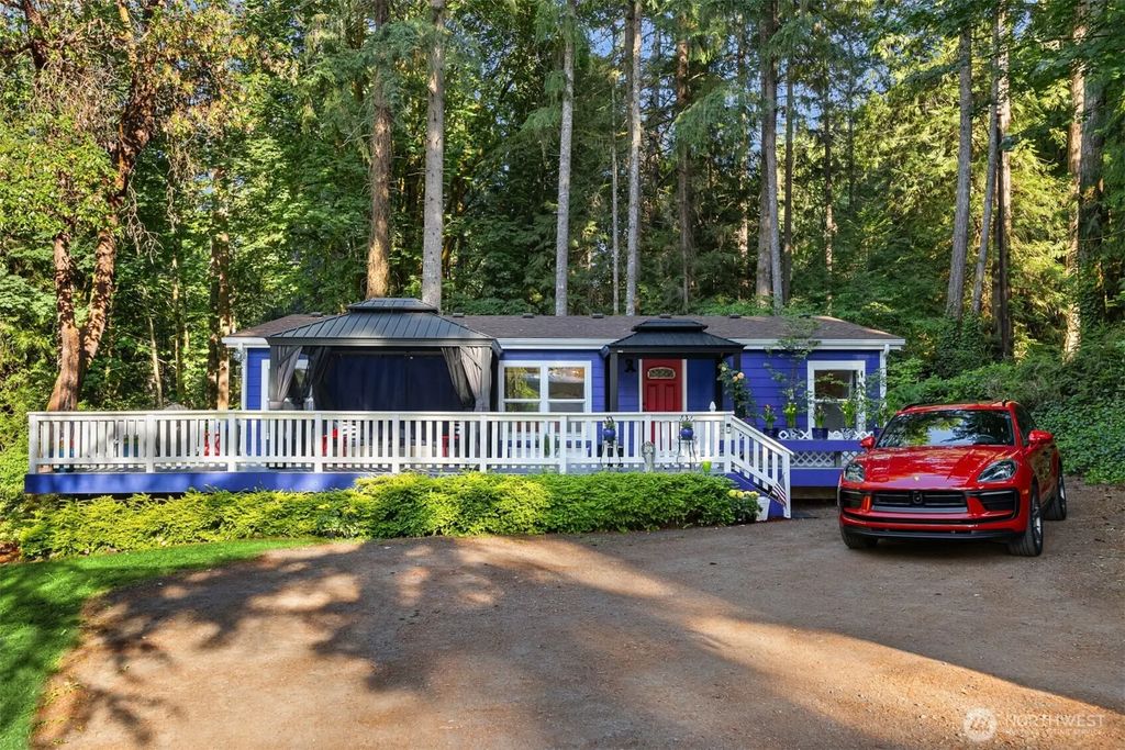 8480 Hansen Road Ne, Bainbridge Island