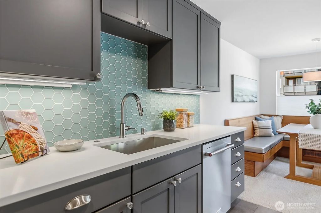 7001 Sand Point Way Ne C308, Seattle