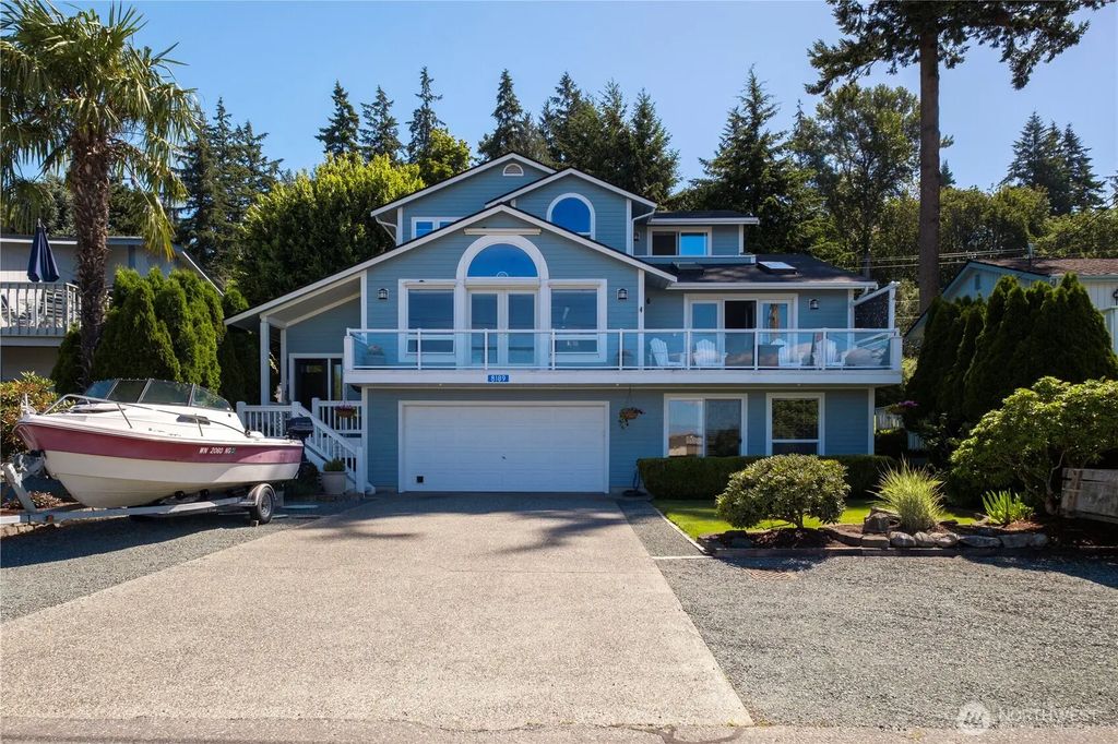 8189 Whidbey Drive, Clinton
