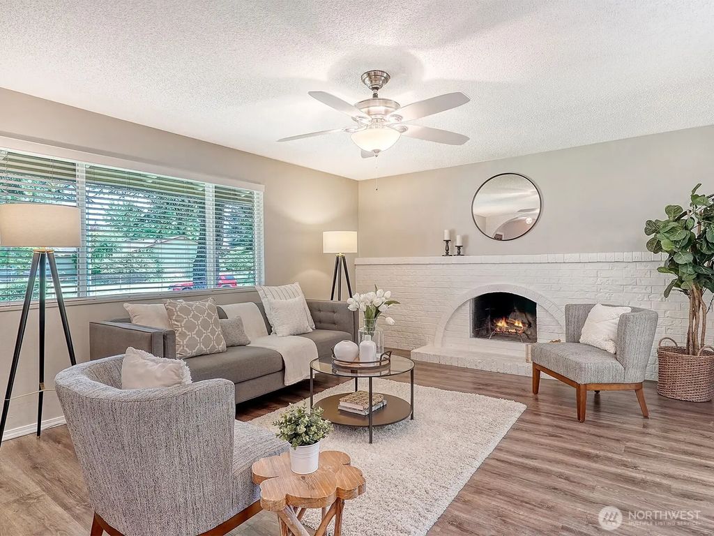 411 213th Place Sw 12a, Bothell