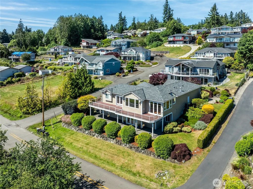 7767 E Spruce Street, Port Orchard