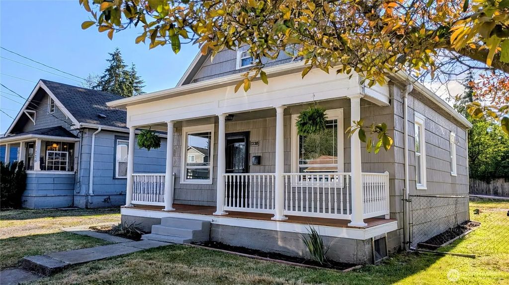 1220 S Adams Street, Tacoma