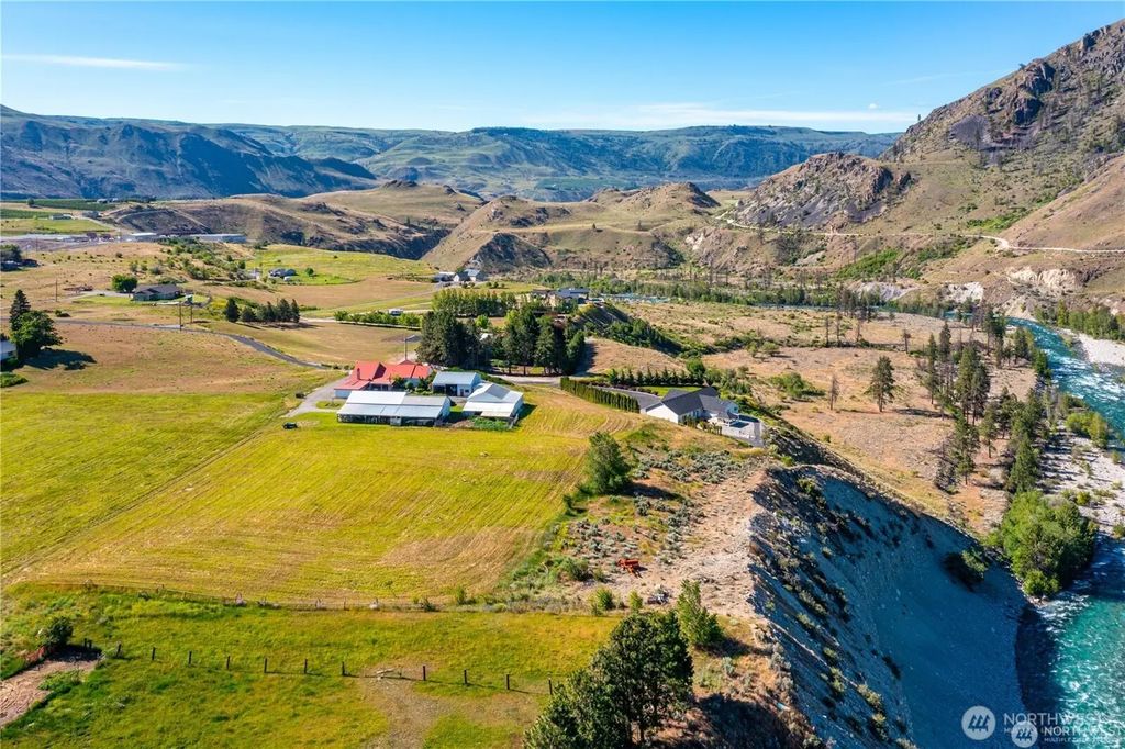 24 Miller Road, Chelan