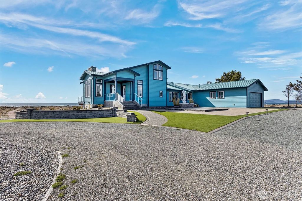 913 Riley Road, Oak Harbor