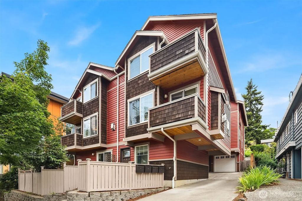118 Nw 39th Street B, Seattle