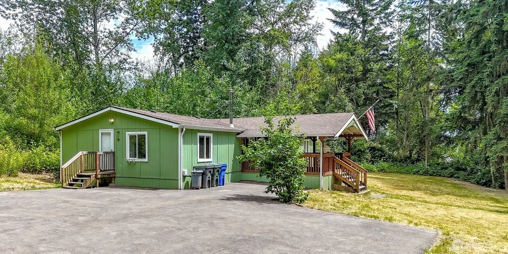 17807 43rd Avenue E, Tacoma