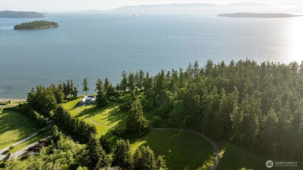 5837 Ambleside Loop, Anacortes