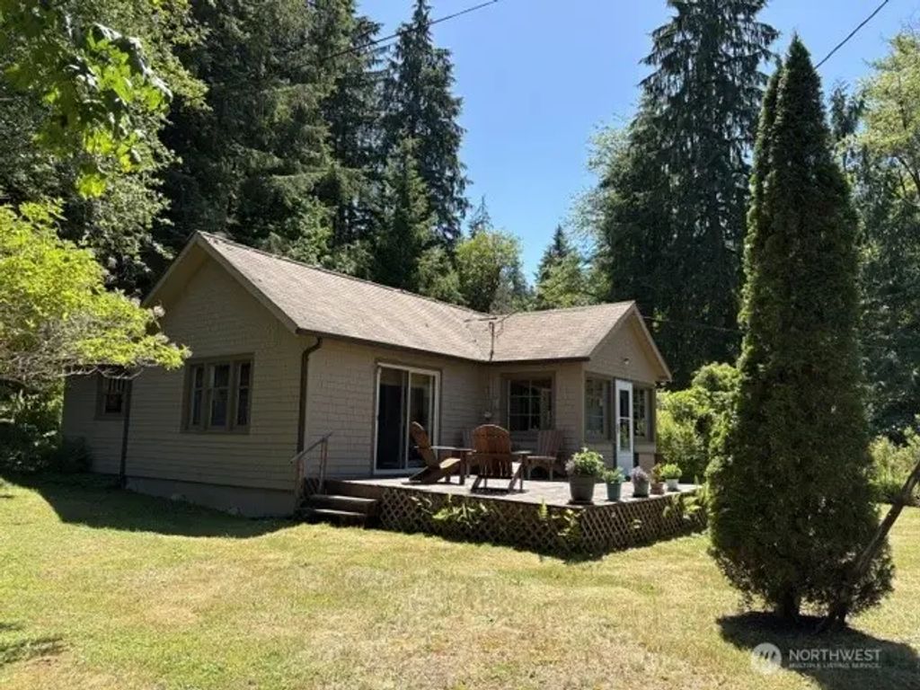 478 South Shore Road, Quinault