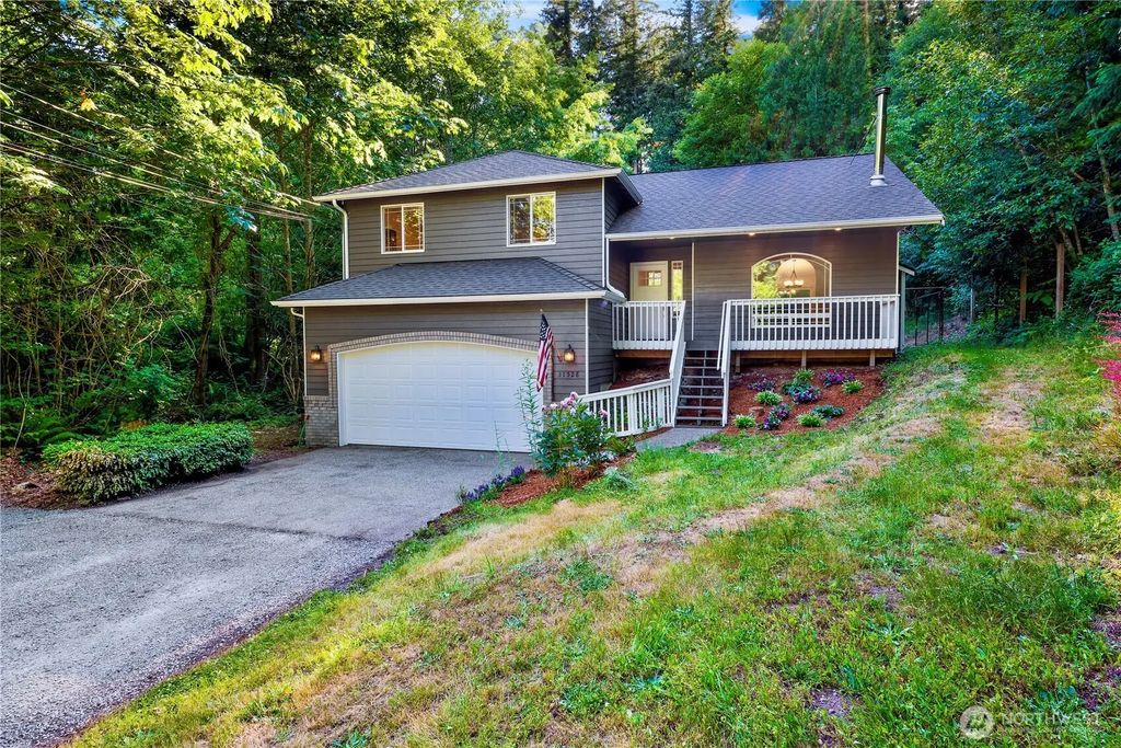 31528 W Lake Ketchum Road, Stanwood