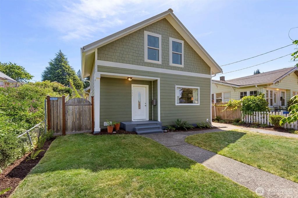 914 Mckenzie Avenue, Bremerton