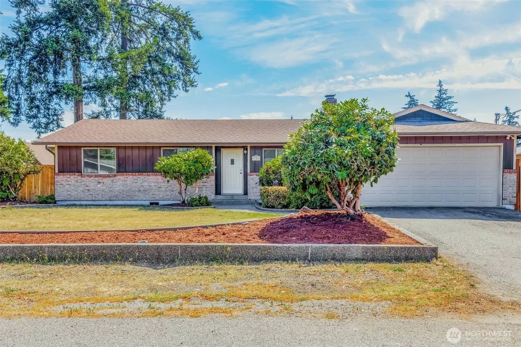 17109 20th Avenue E, Spanaway