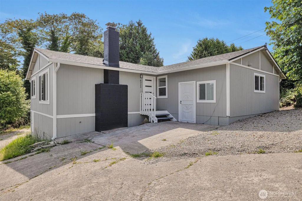 6325 S Eddy Court, Seattle