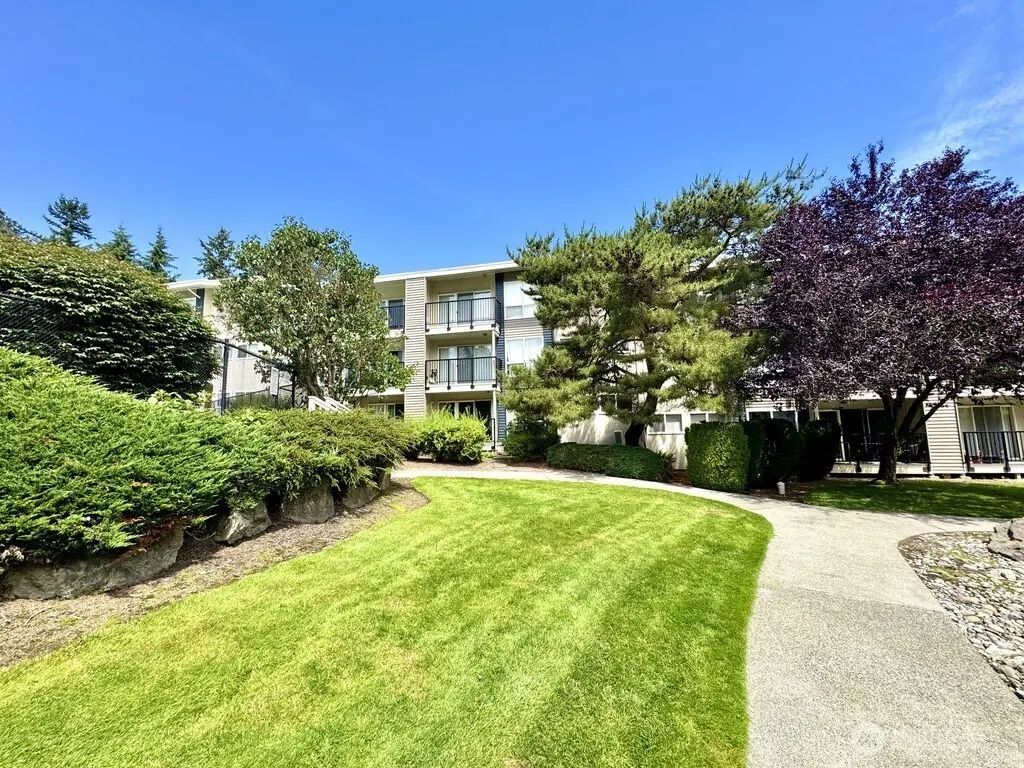 12701 Ne 9th Place D105, Bellevue