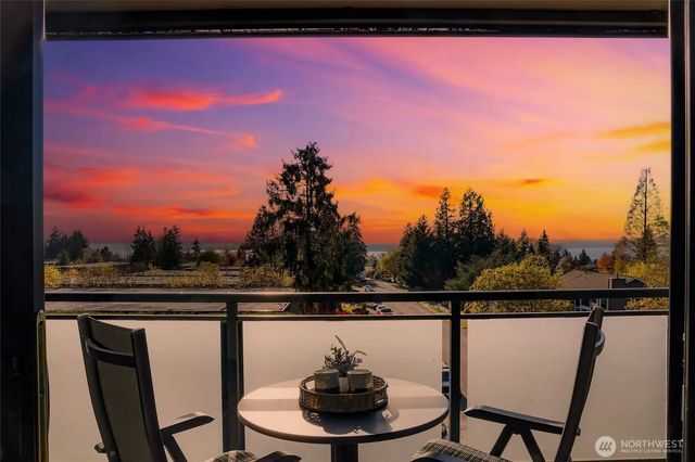 11230 Ne 68th Street C, Kirkland