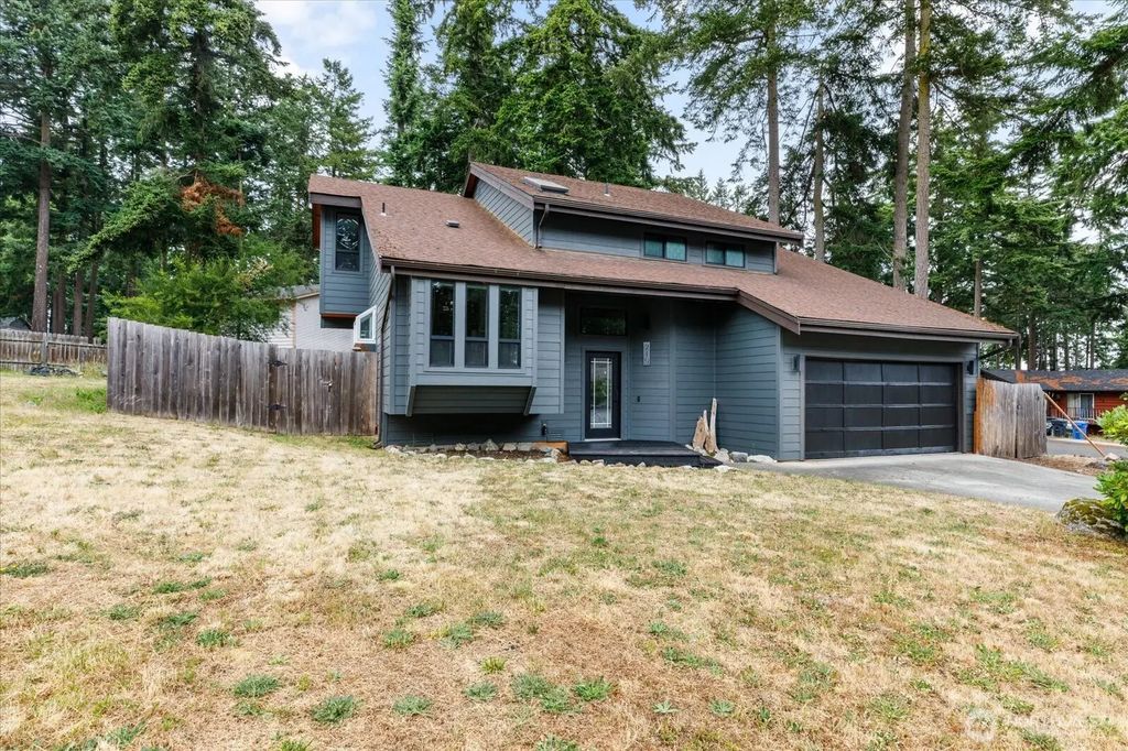 210 Nw Calista Ct., Oak Harbor