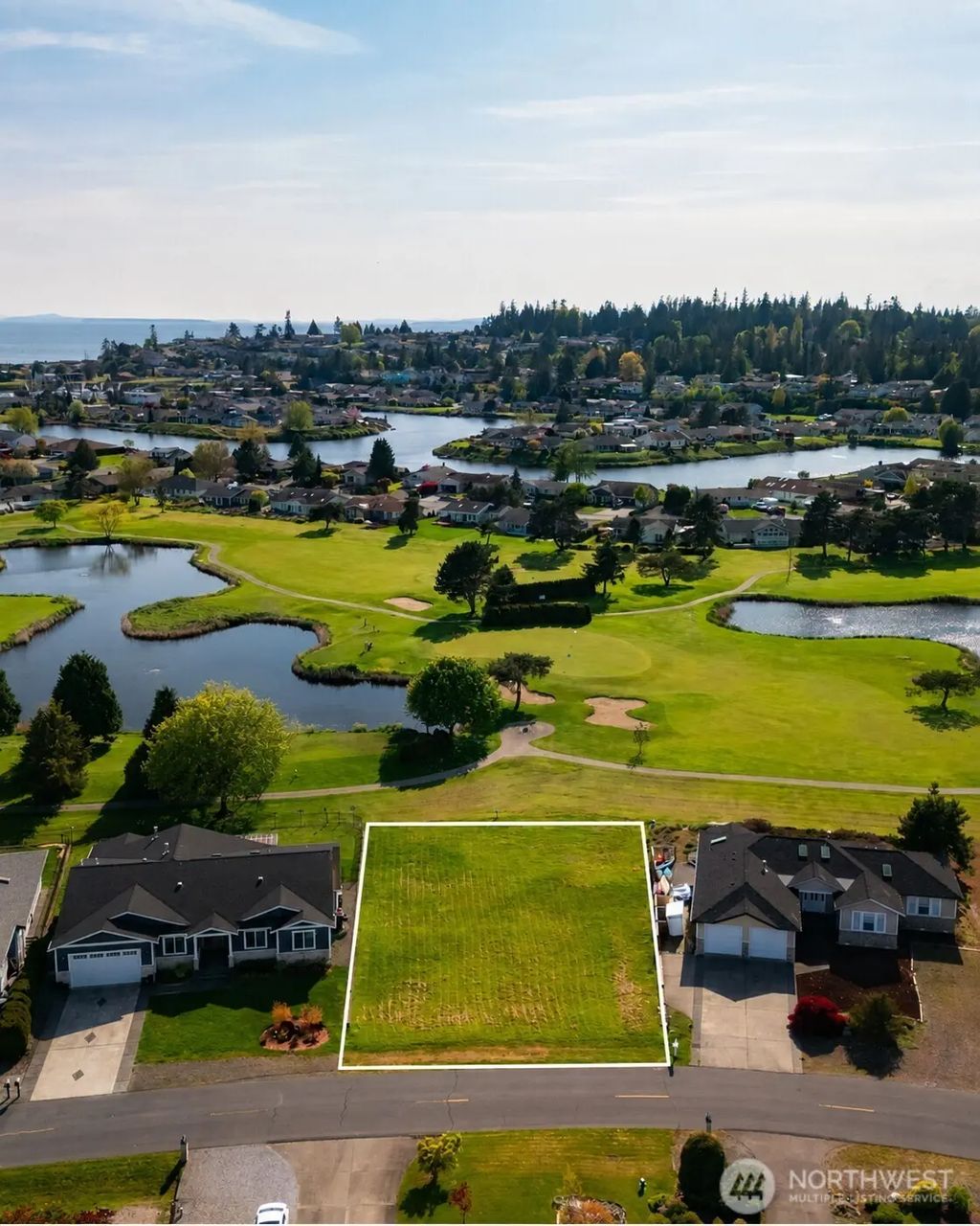 8293 Cowichan Road, Blaine