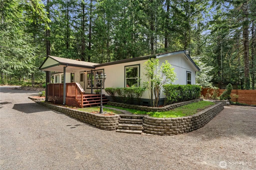541 N Mt Jupiter Drive Wa9854, Hoodsport