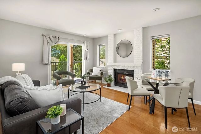 406 10th Street C202, Kirkland