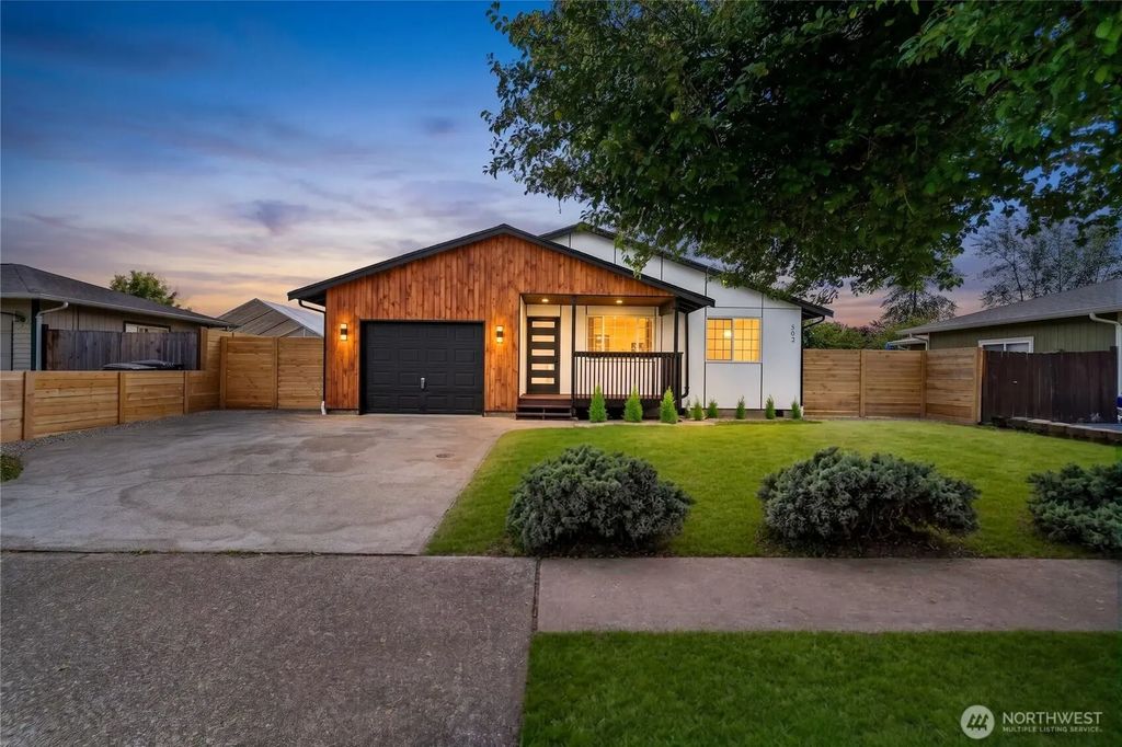 603 Washington Avenue Se, Orting