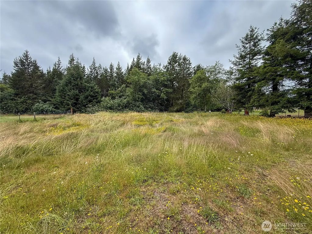 10607 Sandridge Road, Long Beach
