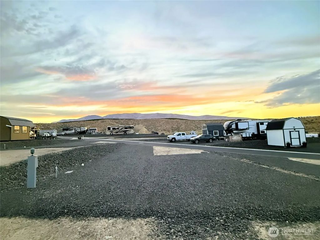 1769 Naches Wenas Rd 83, Selah