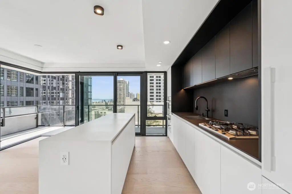300 Virginia Street 812, Seattle