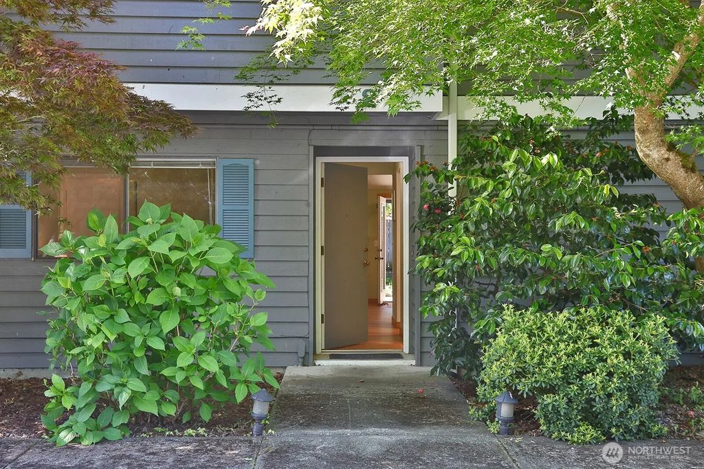 137 4th Street A2, Langley