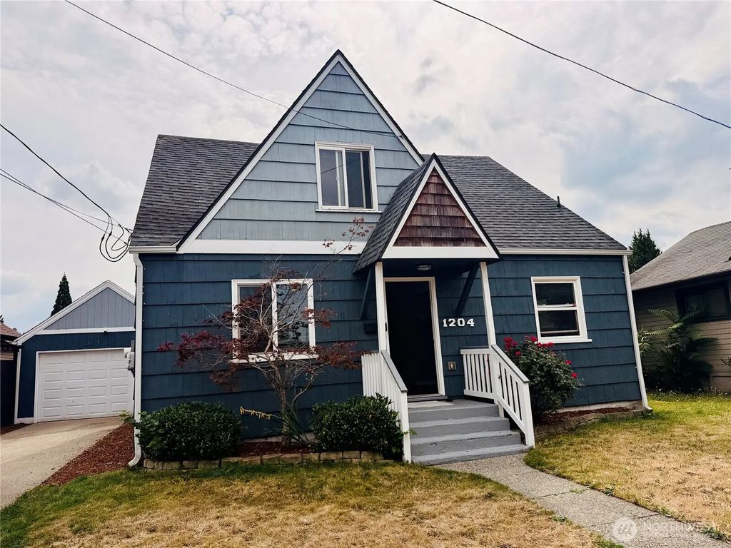 1204 4th Avenue Se, Puyallup