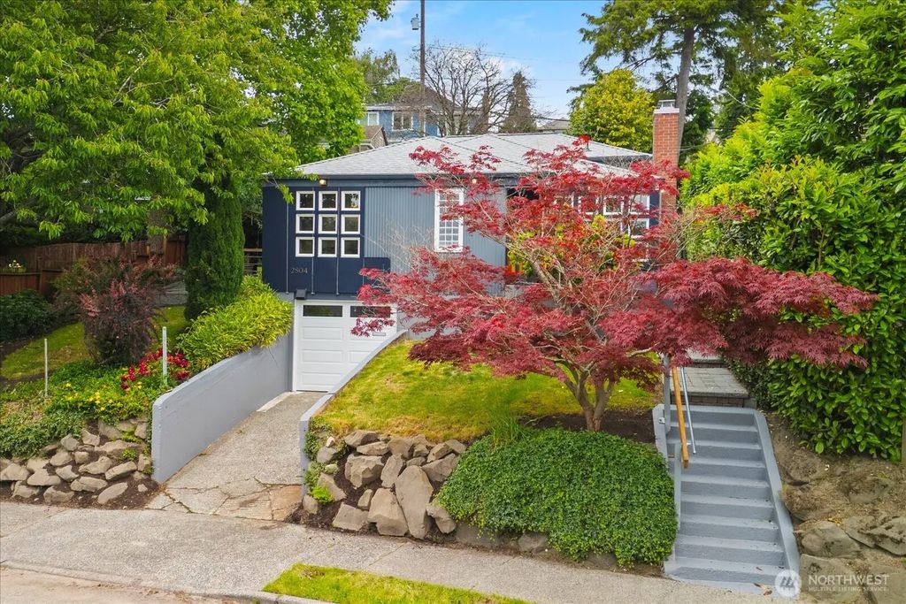 2804 Prosch Avenue W, Seattle