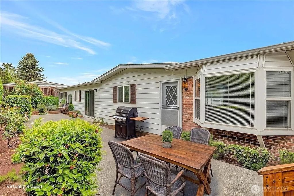 17044 Woodcrest Drive Ne, Bothell