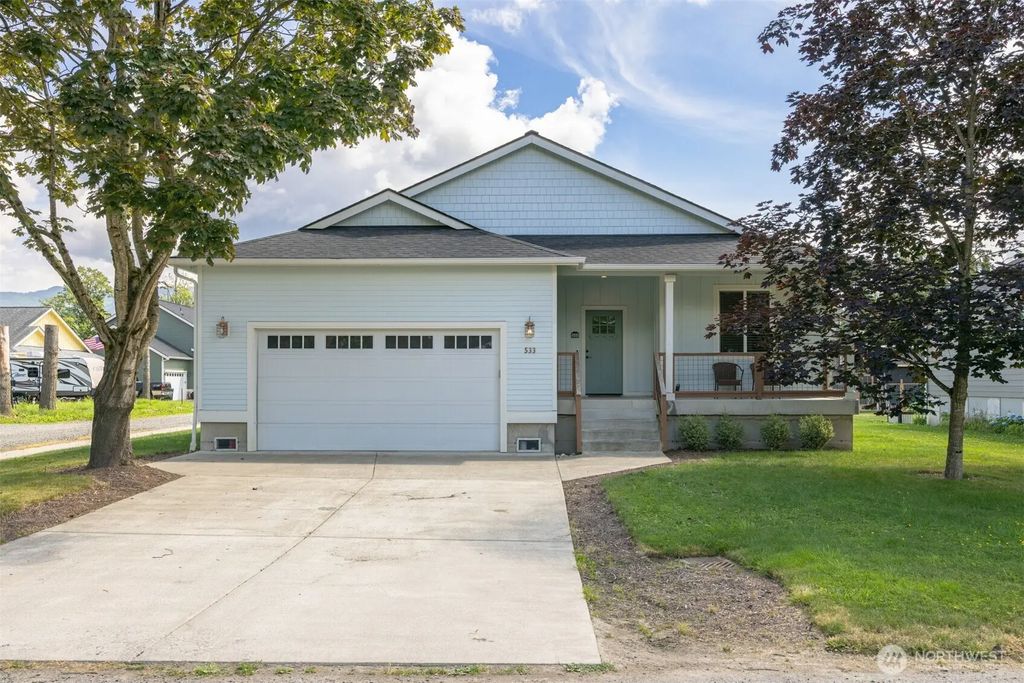 533 Second Street, Sumas