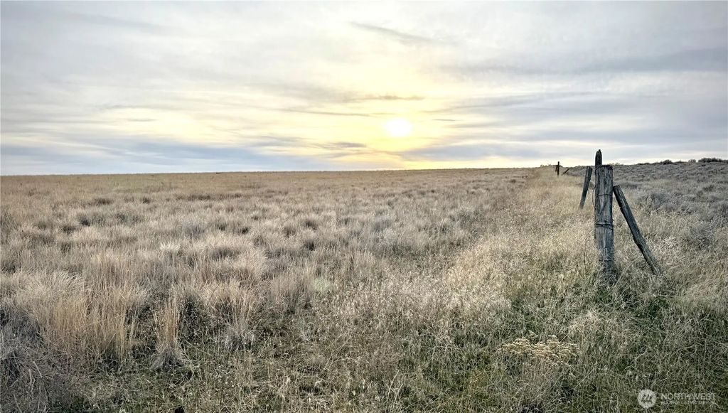 15.6 Road Ne 98860, Wilson Creek