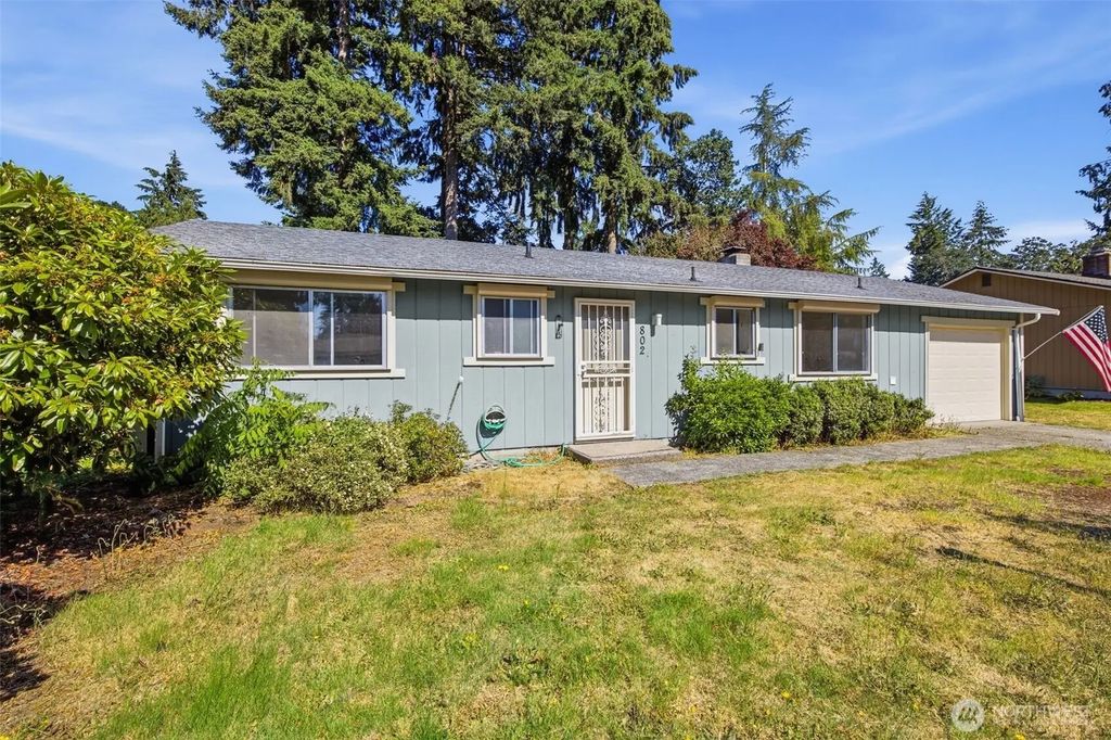 802 Oakcrest Drive Se, Lacey