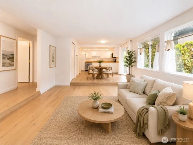 12716 Ne 120th Street H3, Kirkland