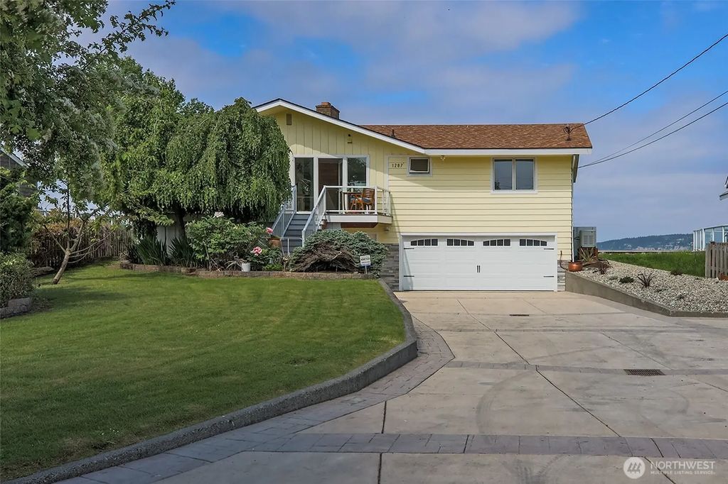 1287 Gerdes Road, Camano Island