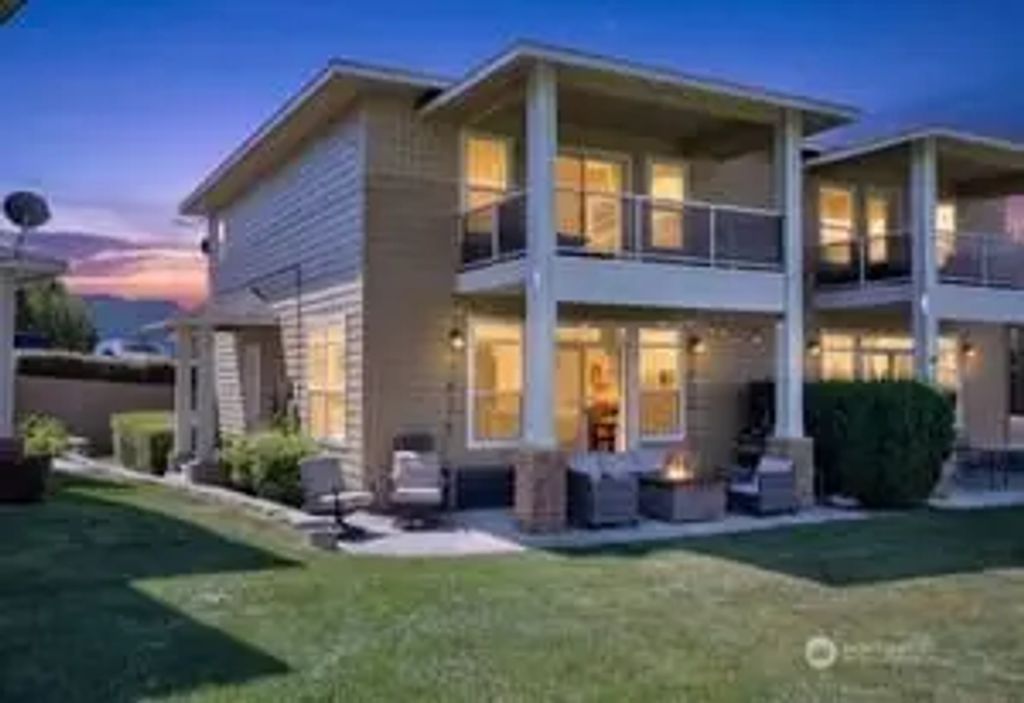 23041 Nw Sunserra Loop C-03, Quincy
