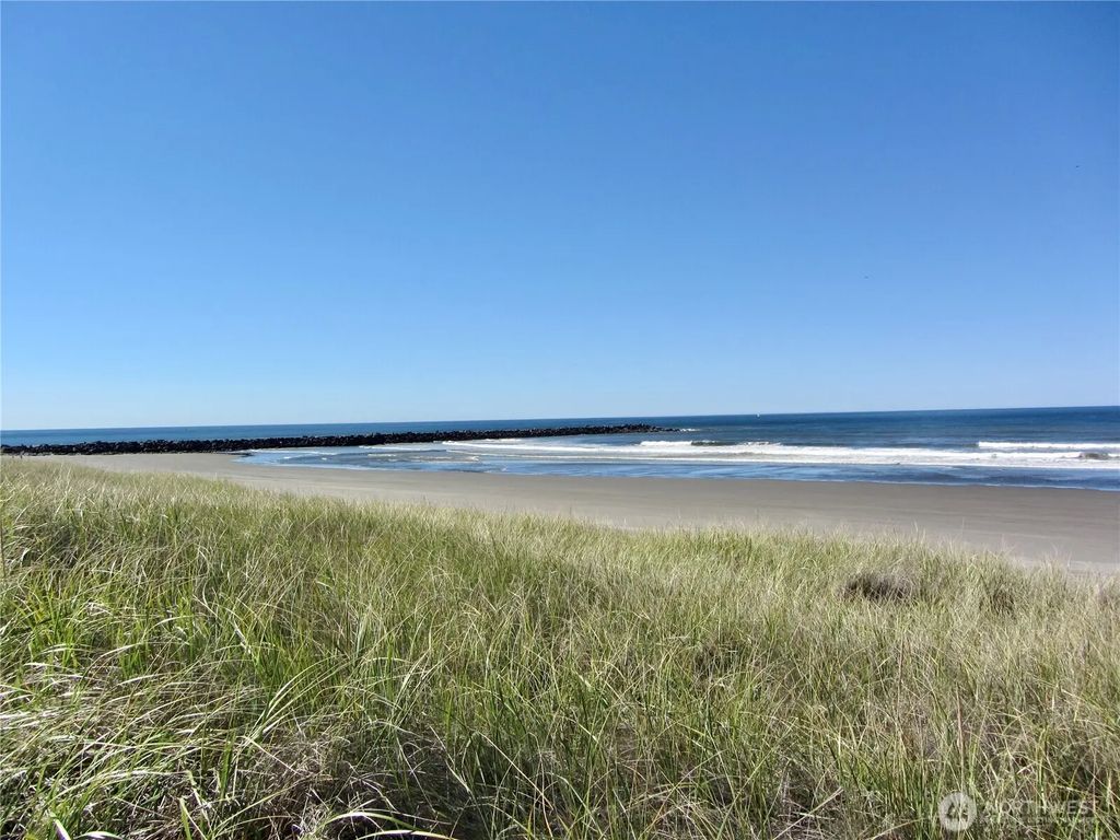 1437 Ocean Shores Boulevard Sw, Ocean Shores