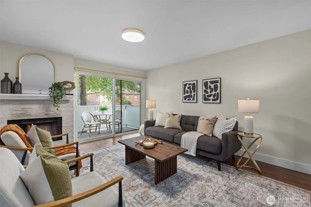 8800 20th Avenue Ne B208, Seattle