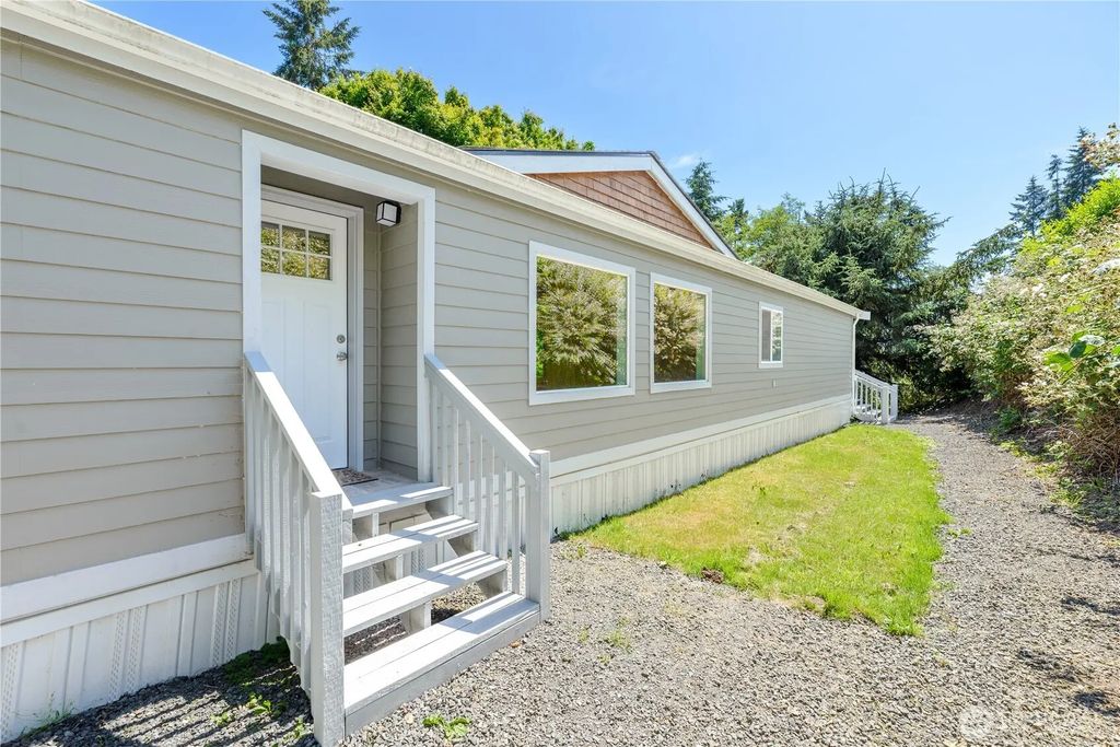 153 Blueberry Hill, Port Ludlow