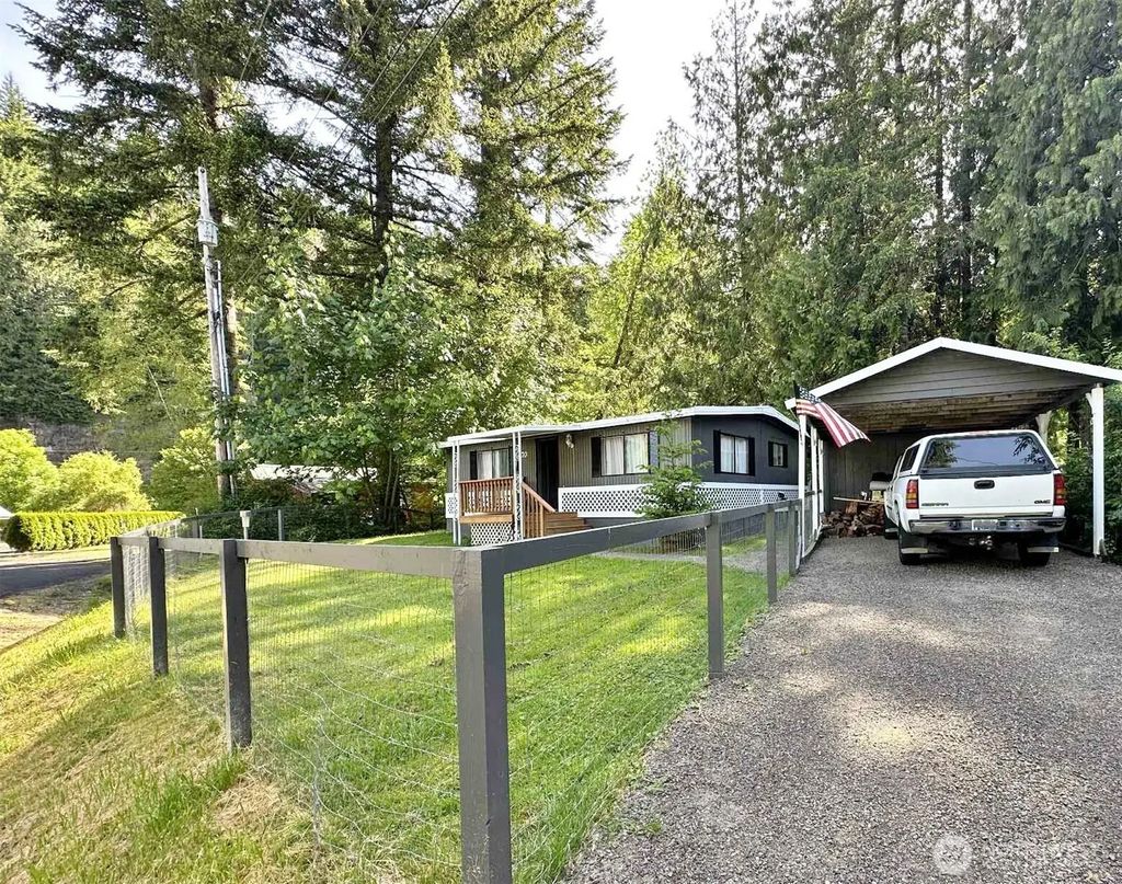 170 Tilton Drive, Morton