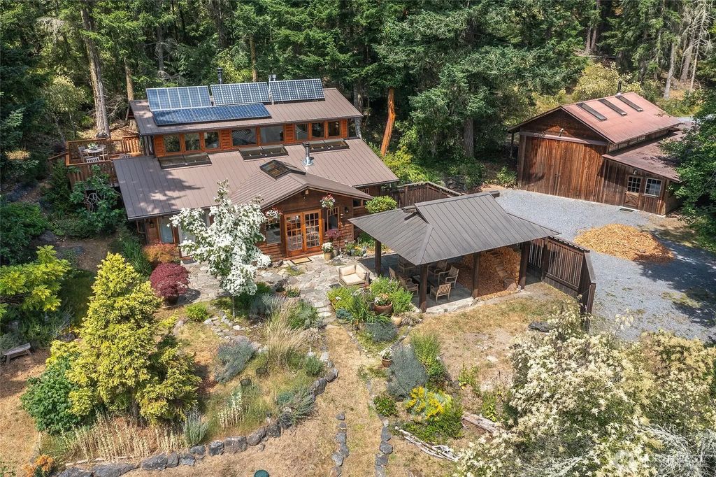 85 Moki Road, Orcas Island