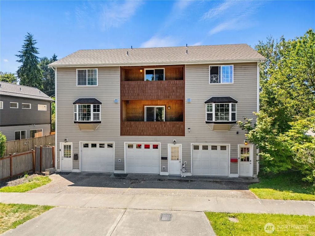 7703 11th Avenue Sw, Seattle