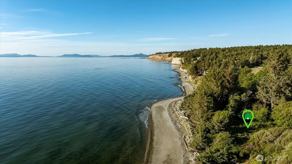 West Beach Road, Oak Harbor