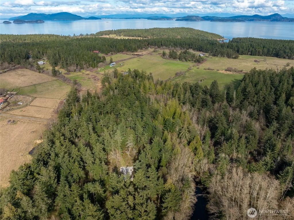 4722 Mud Bay Road, Lopez Island